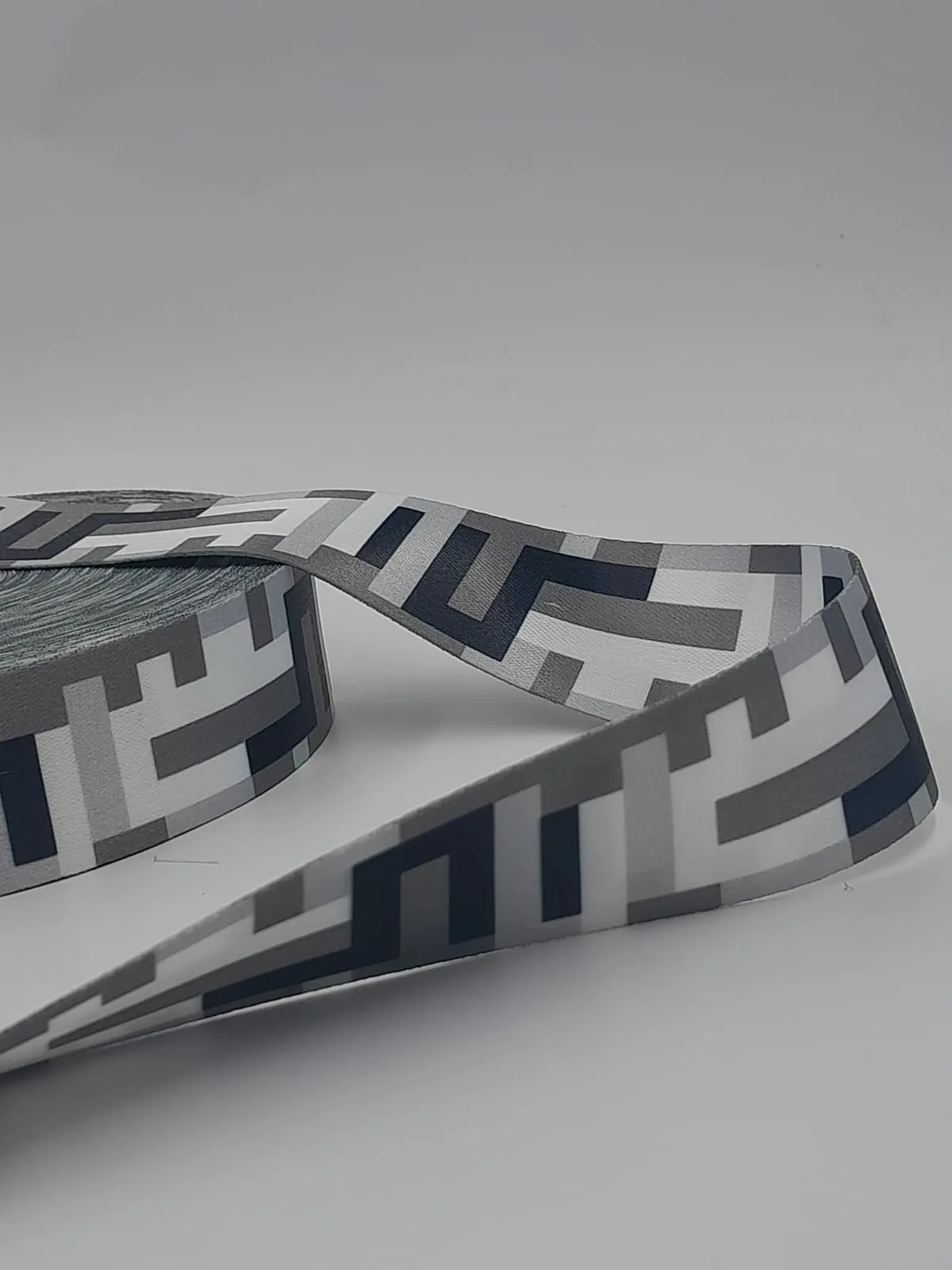 ALÇA ACETINADA SUBLIMADA ESTAMPADA TETRIS PRETO BRANCO - Imagen 2
