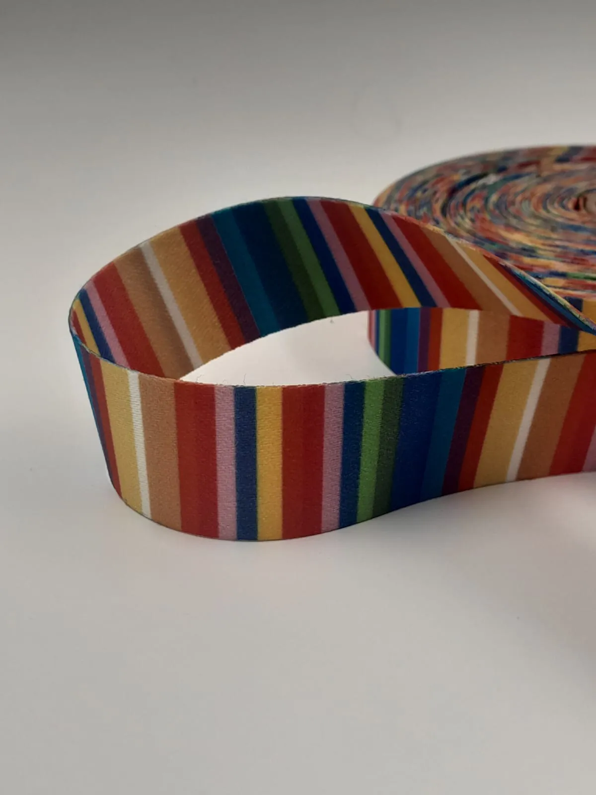 ALÇA ACETINADA SUBLIMADA ESTAMPADA LISTRAS - Imagem 3