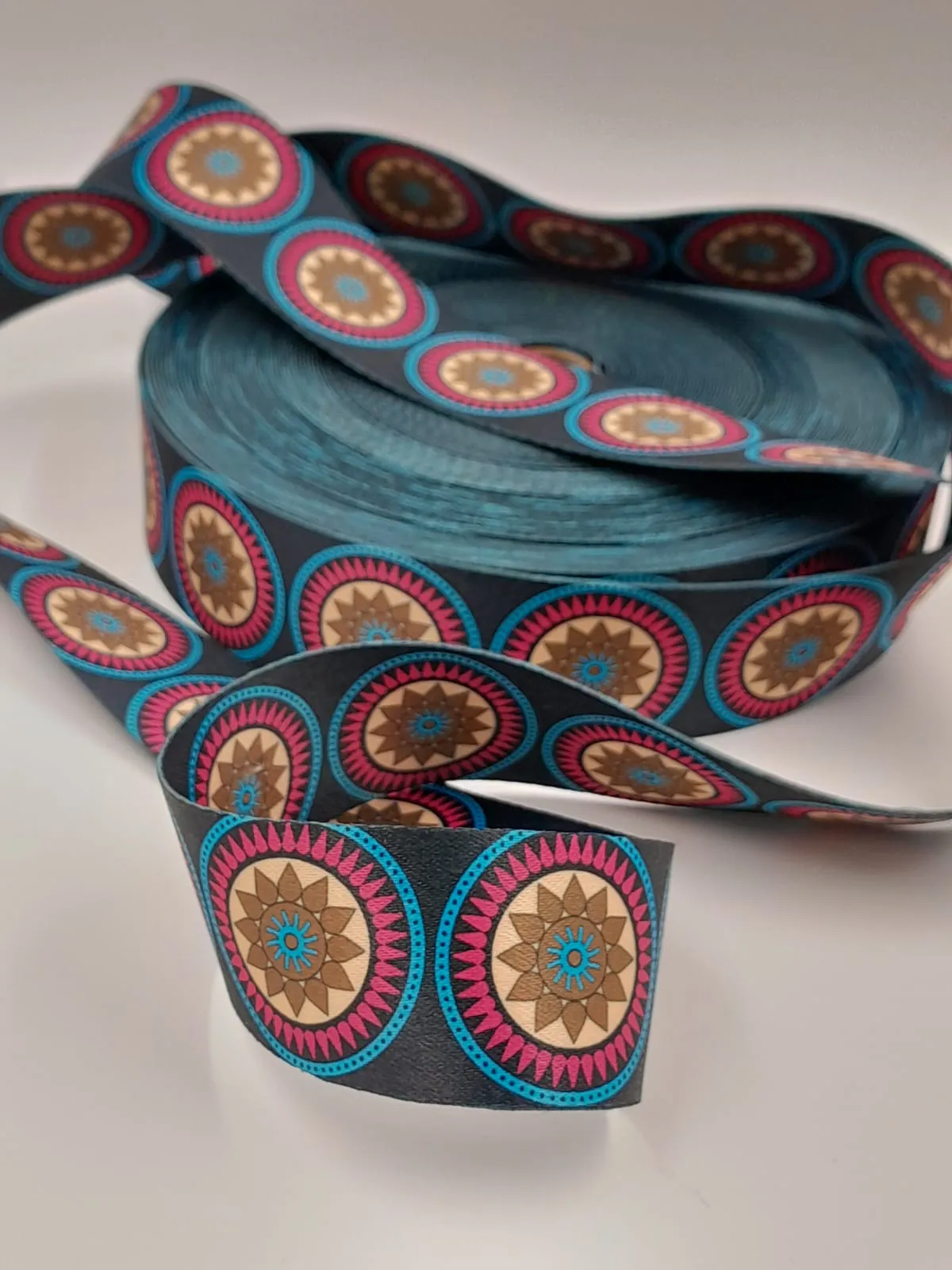 ALÇA ACETINADA SUBLIMADA ESTAMPADA MANDALA PRETA - Imagem 2